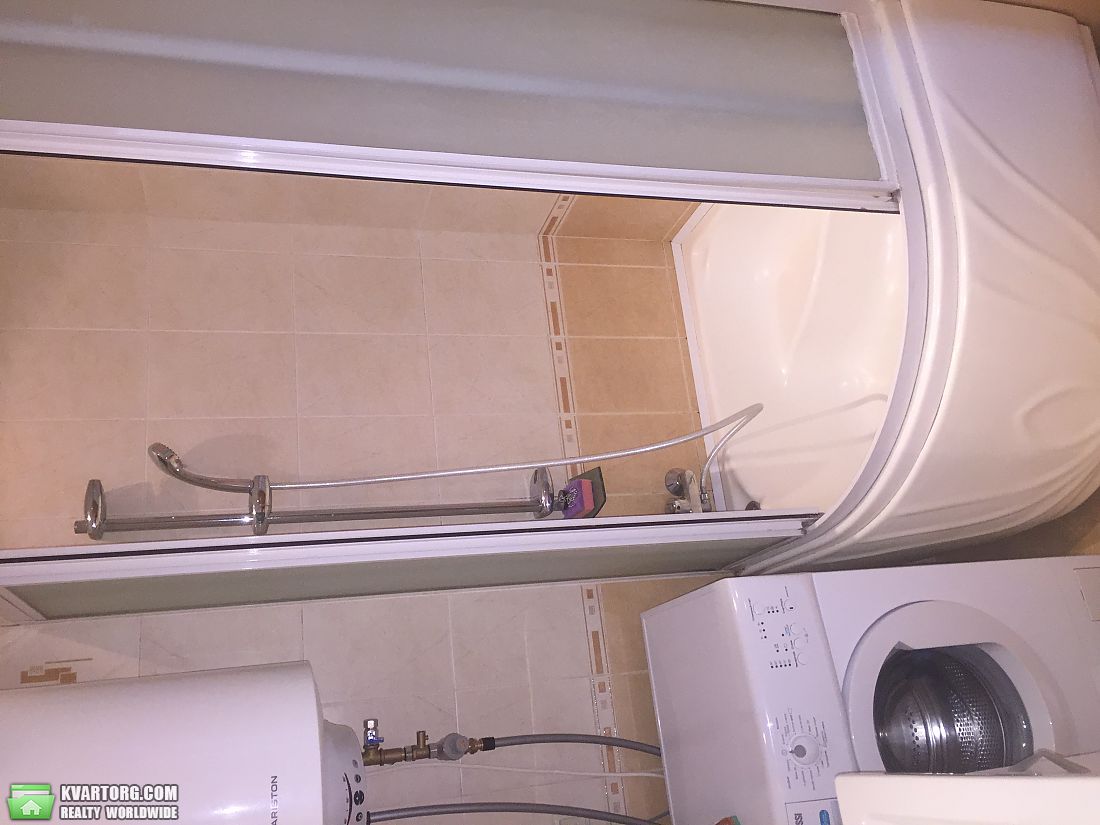 Rent out 2-room apartment. Киев,  Пимоненко — photo 7