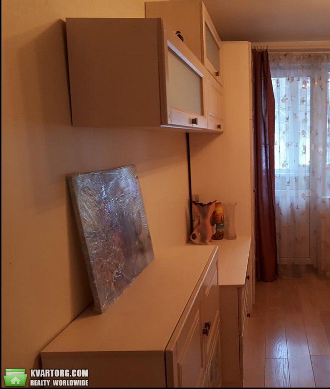 Rent out 3-room apartment. Киев,  Тургеневская — photo 8