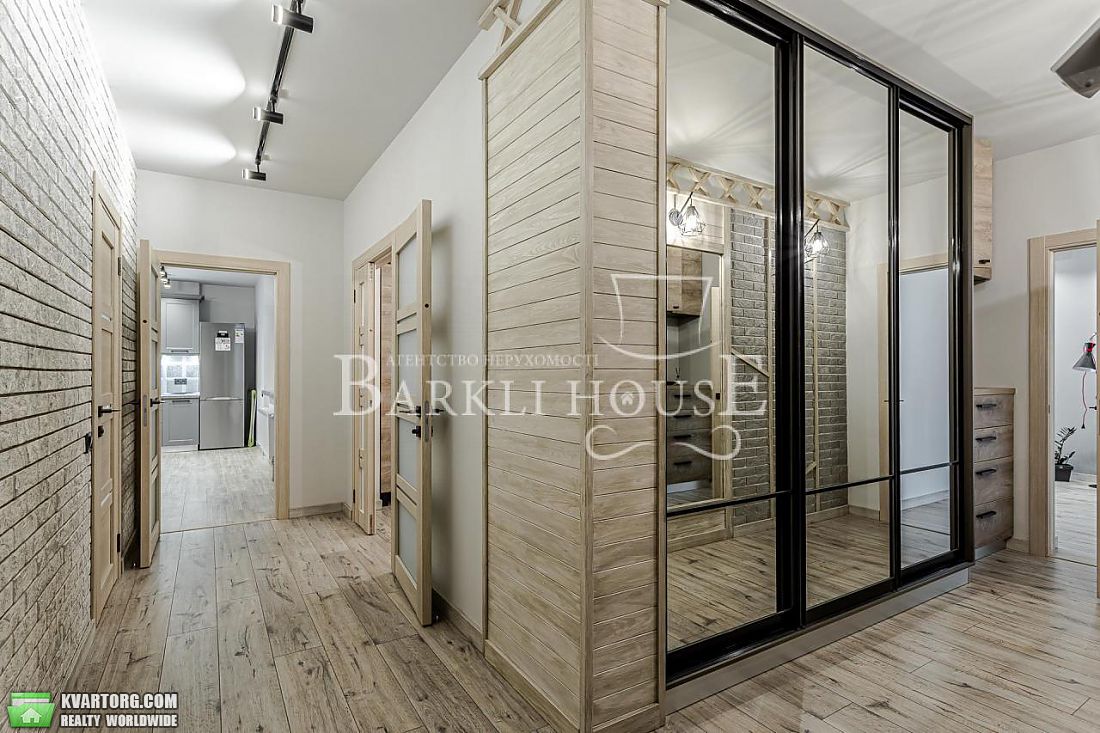 Rent out 2-room apartment. Киев,  Конева — photo 8