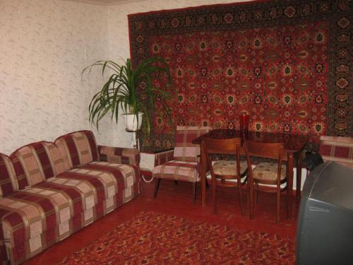 Rent out 2-room apartment. Днепропетровск, Ленина — photo 1