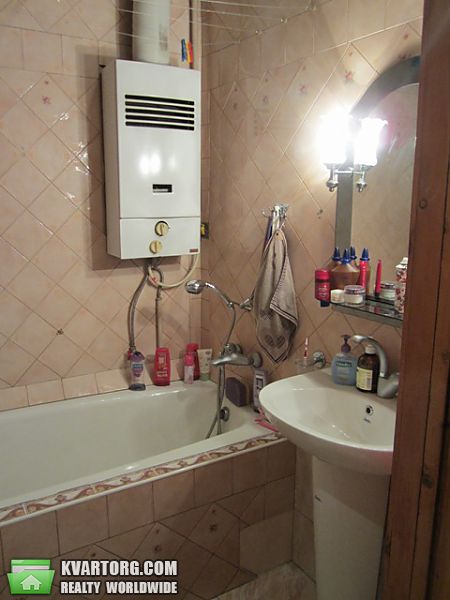 Sell 2-room apartment. Днепропетровск, Октябрськая пл. — photo 6