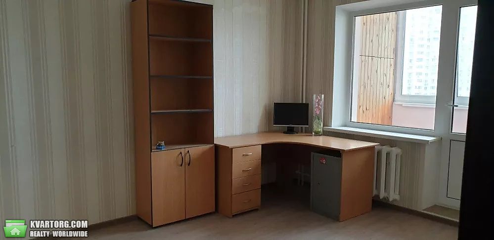 Rent out 3-room apartment. Киев, Лисковская — photo 9