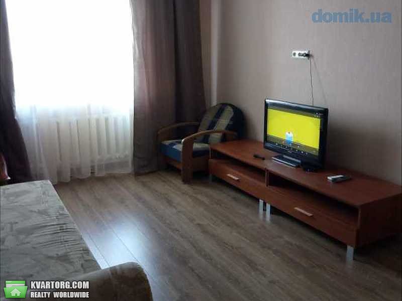 Rent out 1-room apartment. Киев, Княжий Затон — photo 5