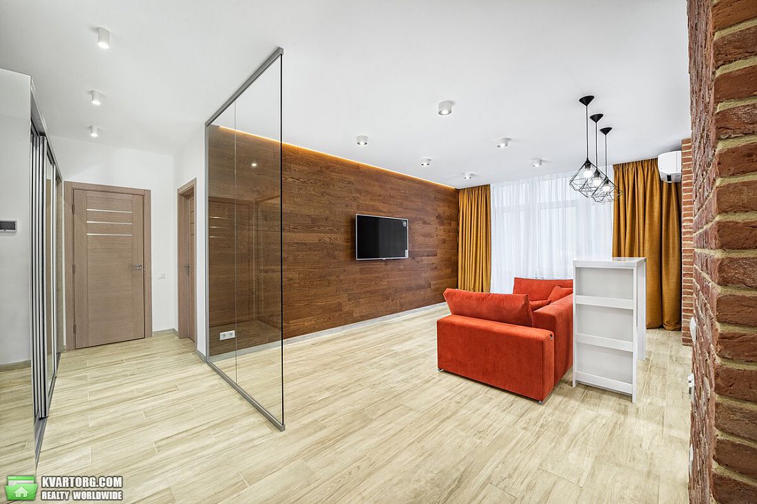 Rent out 2-room apartment. Киев, Сикорського — photo 4