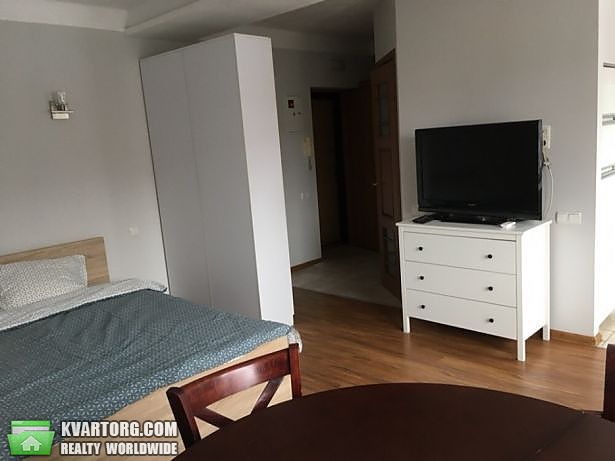 Rent out 1-room apartment. Киев,  Леси Украинки бул — photo 1