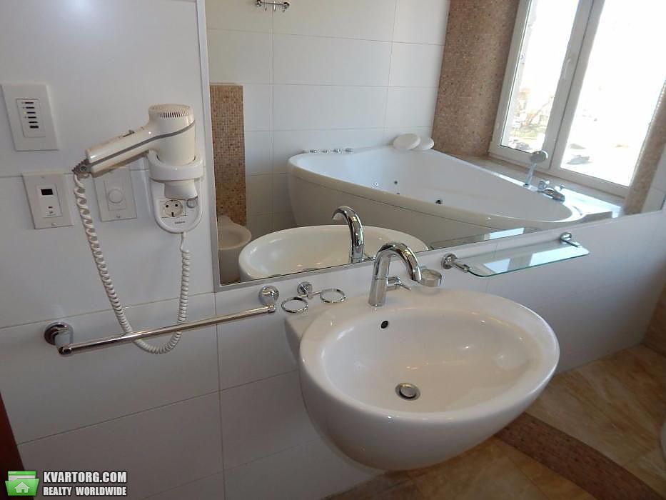 Rent out 2-room apartment. Киев,  Большая Васильковская — photo 8