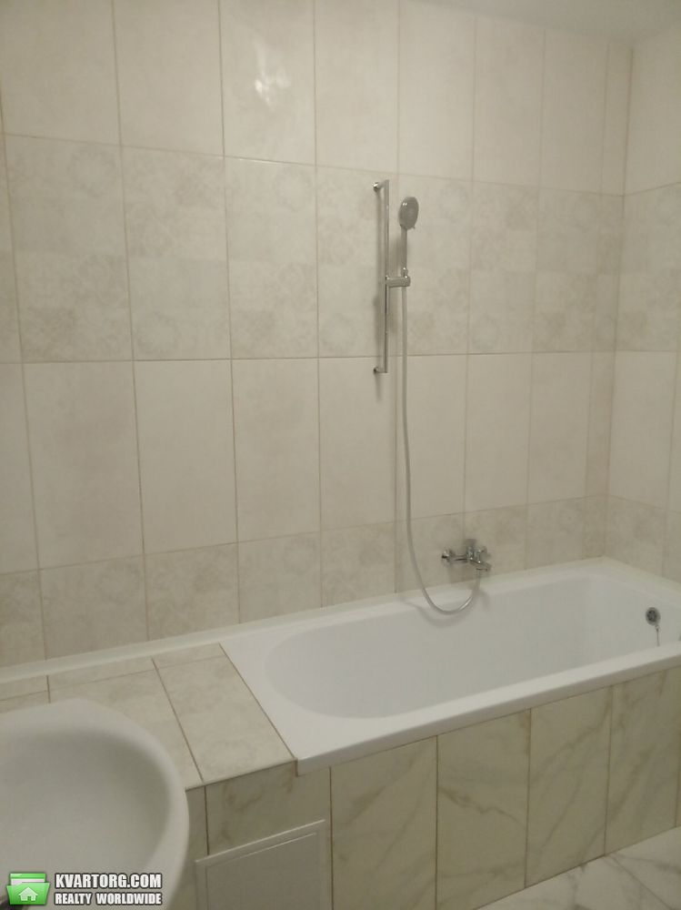 Rent out 2-room apartment. Киев, Данченко Сергея — photo 9