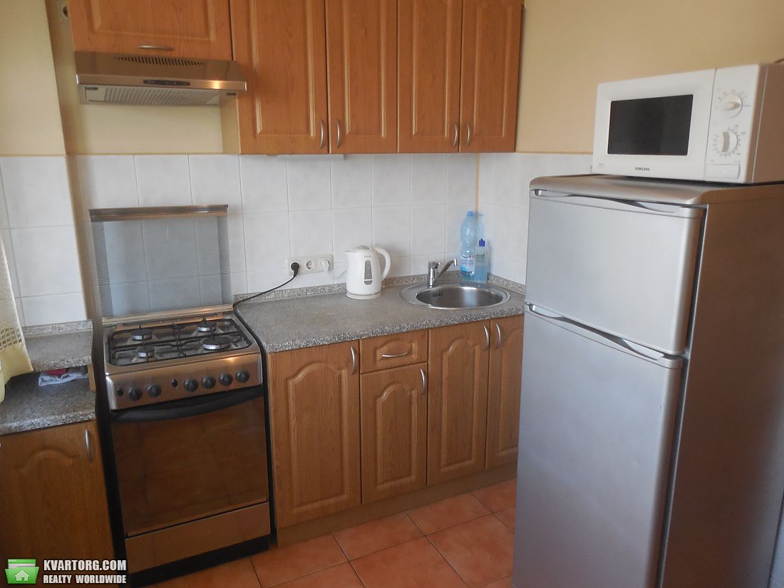 Rent out 2-room apartment. Киев,  Большая Васильковская — photo 5