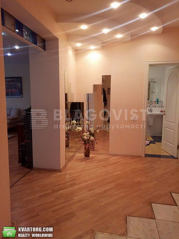 Rent out 2-room apartment. Киев,  Дмитриевская — photo 9