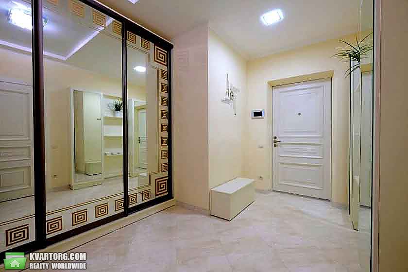 Rent out 2-room apartment. Киев,  Драгоманова — photo 2