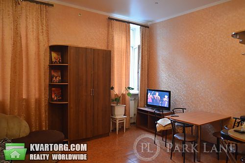 Sell 2-room apartment. Киев, Богдана Хмельницкого — photo 2