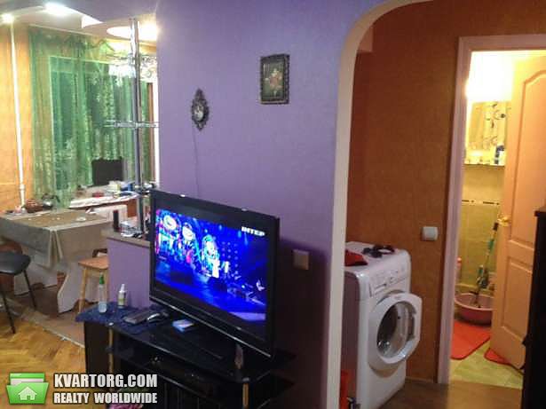 Sell 2-room apartment. Киев,  Российская — photo 2