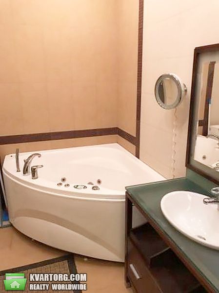Rent out 2-room apartment. Киев,  Артема — photo 2