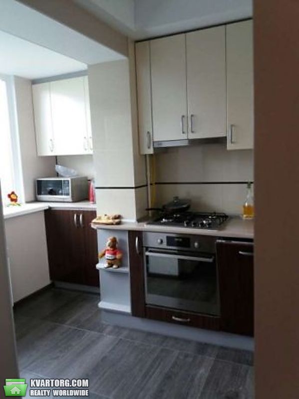 Sell 3-room apartment. Киев,  Серафимовича — photo 1