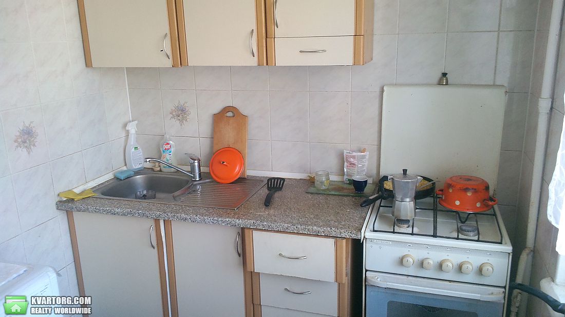 Sell 2-room apartment. Киев,  Пражская — photo 1