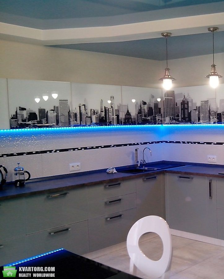 Rent out 2-room apartment. Киев,  Драгоманова — photo 4