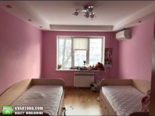 Sell 3-room apartment. Киев,  Курчатова — photo 1