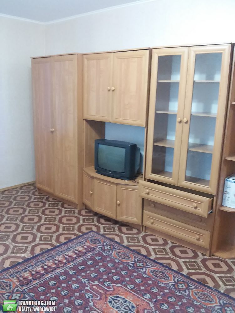 Rent out 3-room apartment. Киев,  Градинская — photo 7