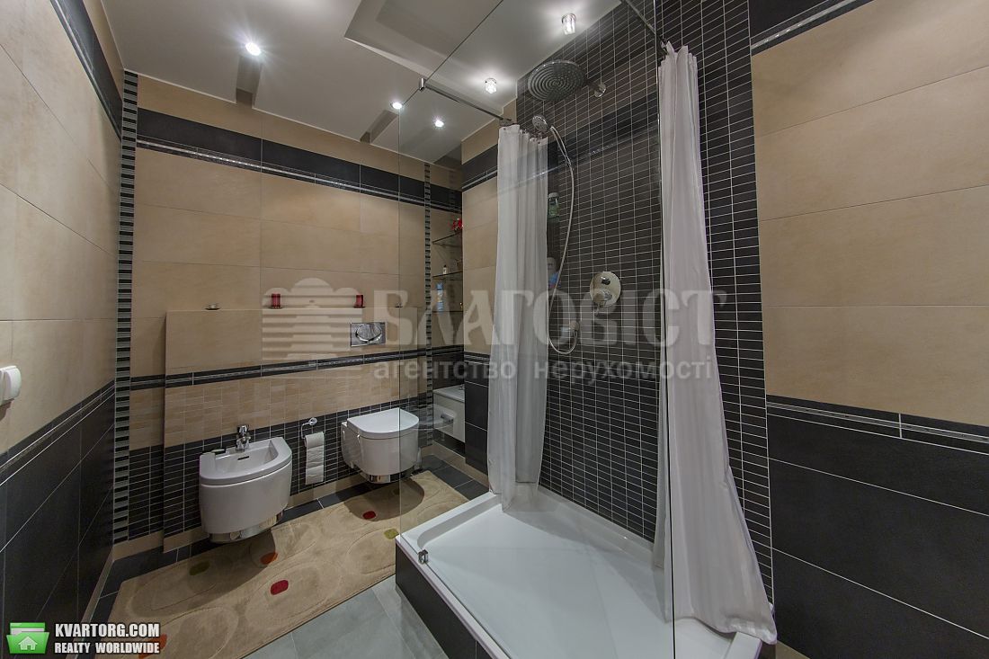 Rent out 3-room apartment. Киев,  Окипной — photo 8