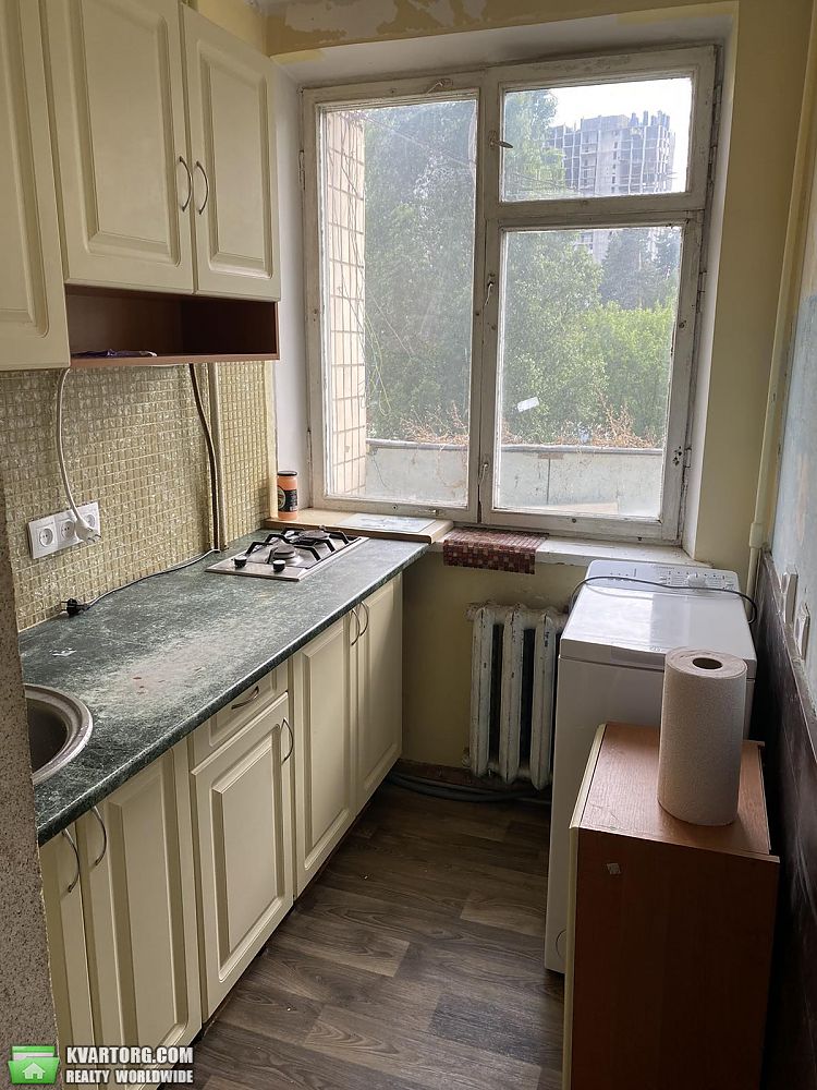 Rent out 1-room apartment. Киев,  Полесская — photo 1