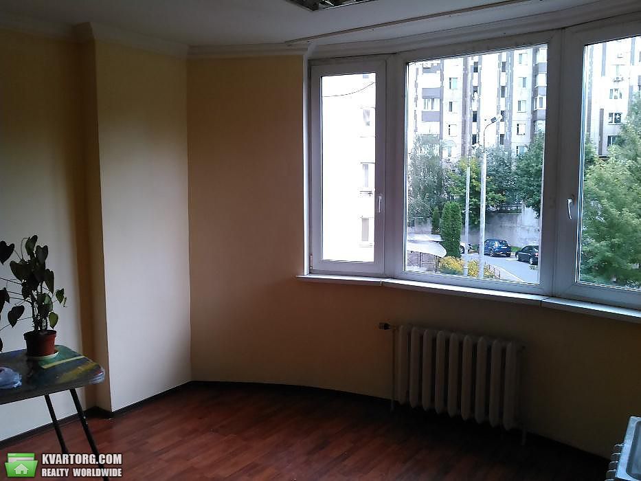 Sell 3-room apartment. Киев, пр Лобановского — photo 1