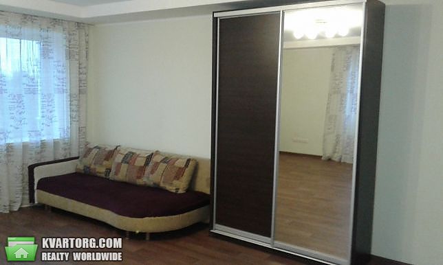 Rent out 1-room apartment. Киев, харченко — photo 9