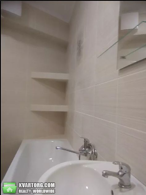 Rent out 2-room apartment. Киев,  Ломоносова — photo 2