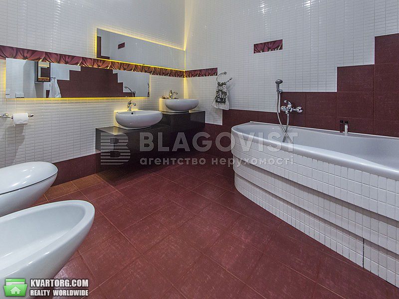 Sell 5-room apartment. Киев,  Драгомирова — photo 8