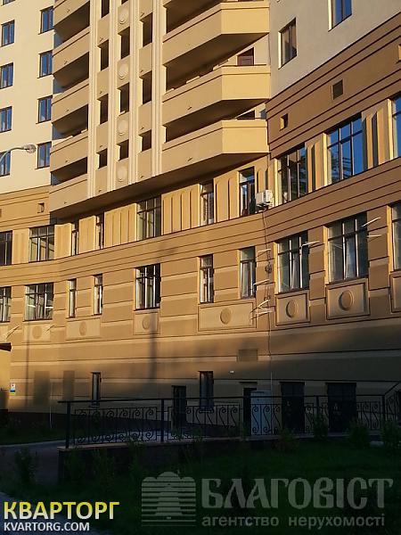 Sell 5-room apartment. Киев,  Дмитриевская — photo 1
