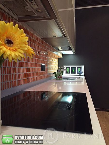 Sell 3-room apartment. Киев, Щорса — photo 1