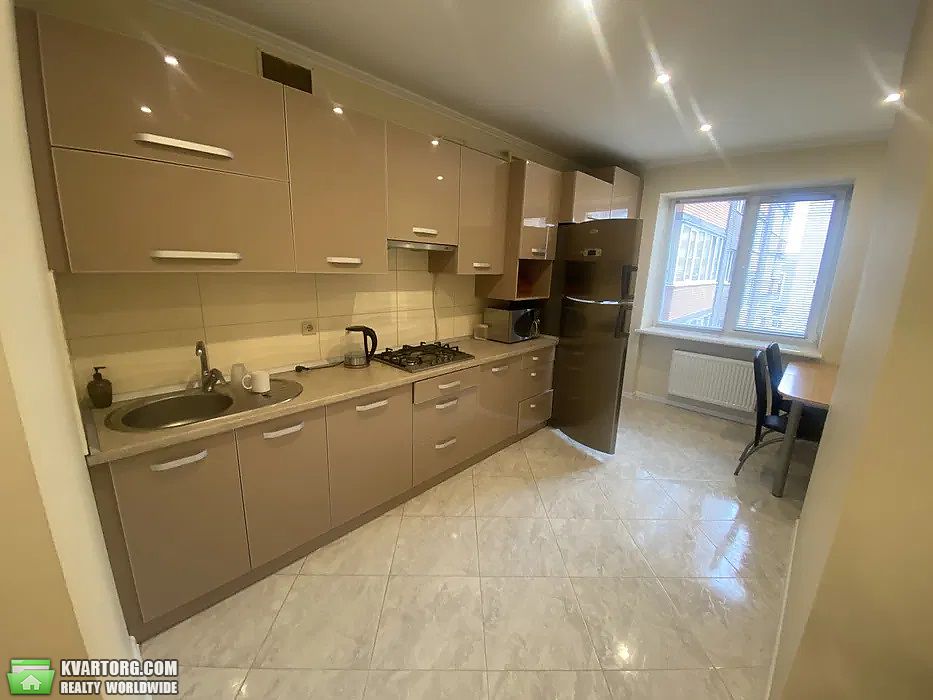 Rent out 1-room apartment. Львов,  Пулюя — photo 1