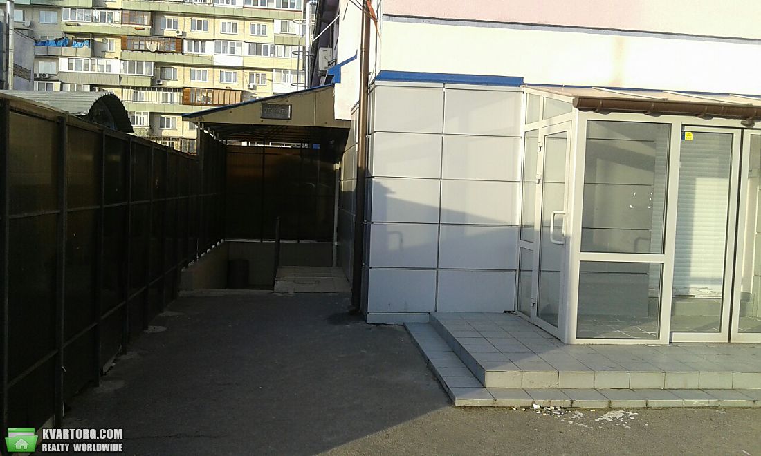Rent out shop. Киев,  Малиновского — photo 1