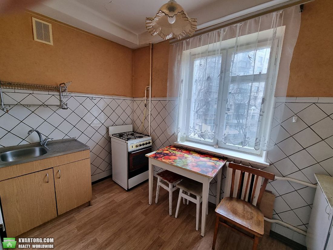 Rent out 2-room apartment. Киев, Братиславская — photo 1