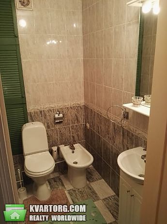 Rent out 2-room apartment. Киев,  Декабристов — photo 1