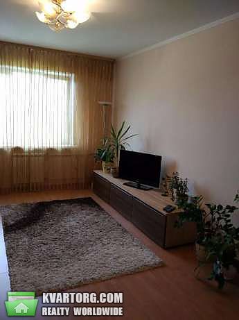 Rent out 3-room apartment. Киев,  Кравченко — photo 6