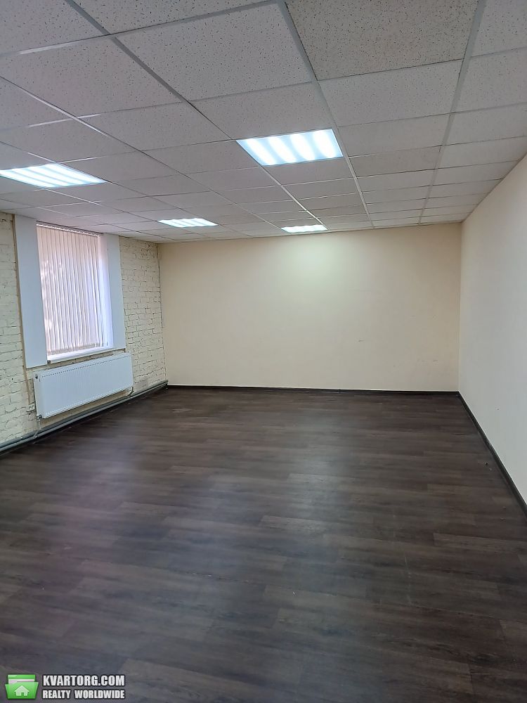 Rent out office. Киев, Жилянська — photo 1