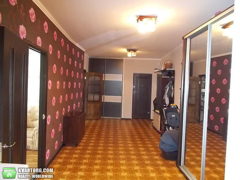 Sell 3-room apartment. Киев,  Урловская — photo 8