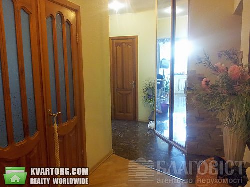 Sell 2-room apartment. Киев,  Автозаводская — photo 4