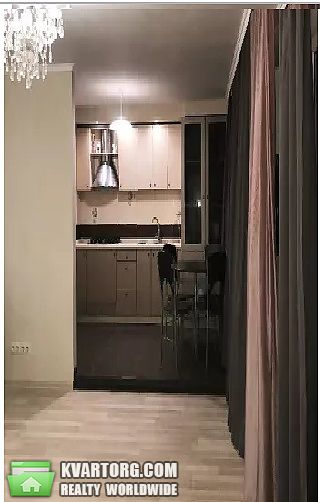 Rent out 3-room apartment. Киев, Левандовская — photo 1