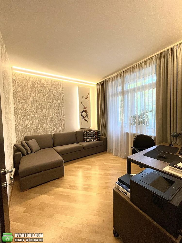 Sell 3-room apartment. Киев,  Голосеевский пр — photo 1