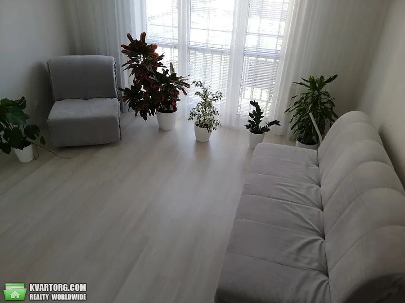 Sell 1-room apartment. Киев,  Метрологическая — photo 1