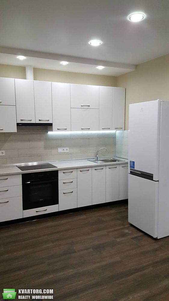 Rent out 2-room apartment. Киев, Михаила Драгоманова ул. — photo 4