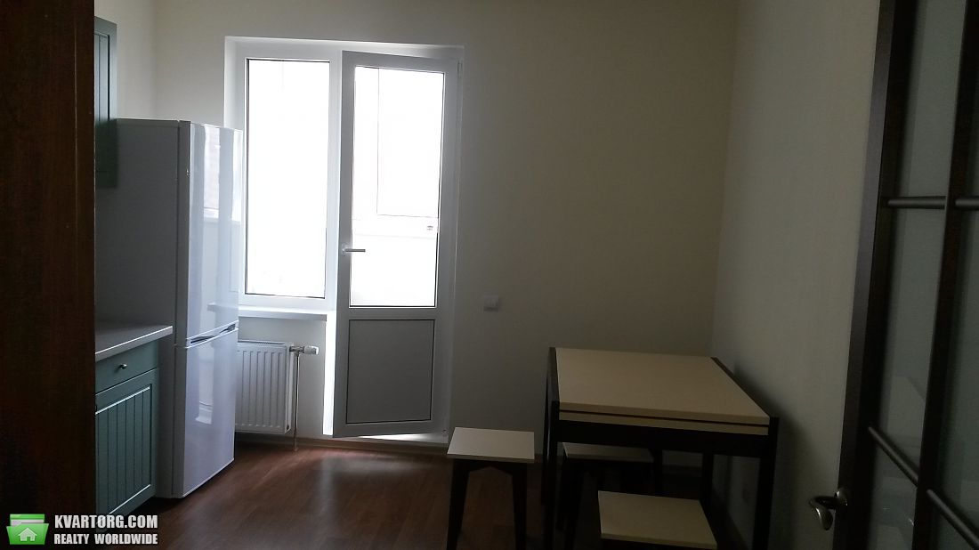 Rent out 1-room apartment. Киев, Русовой — photo 10