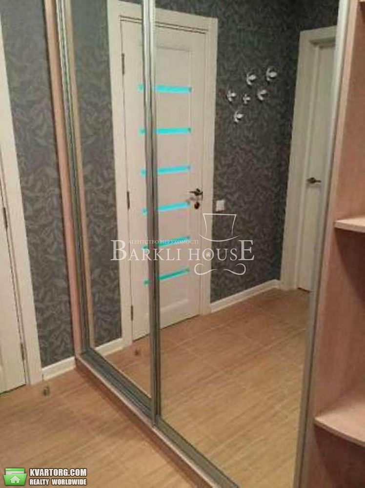 Rent out 3-room apartment. Киев, Сикорского — photo 10
