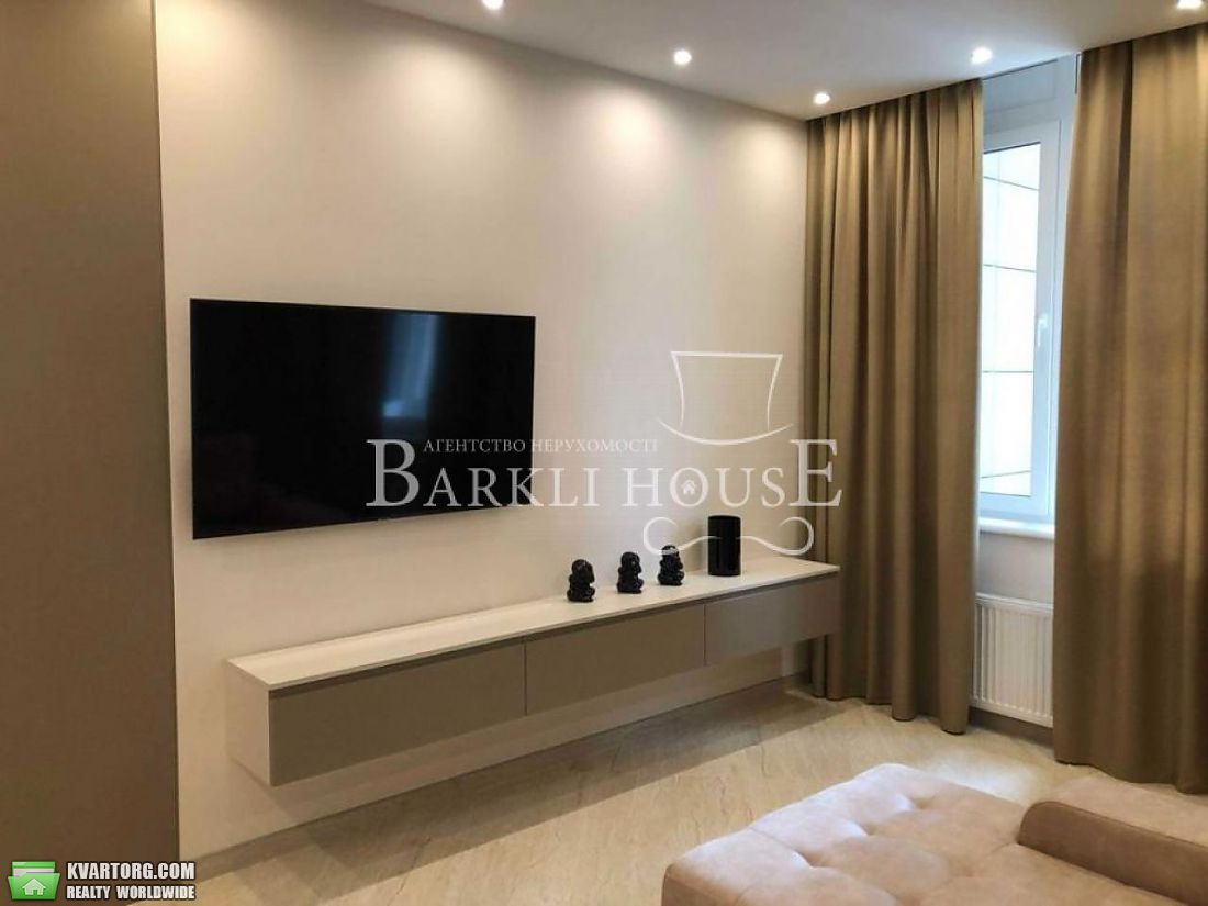 Rent out 2-room apartment. Киев,  Барбюса — photo 2