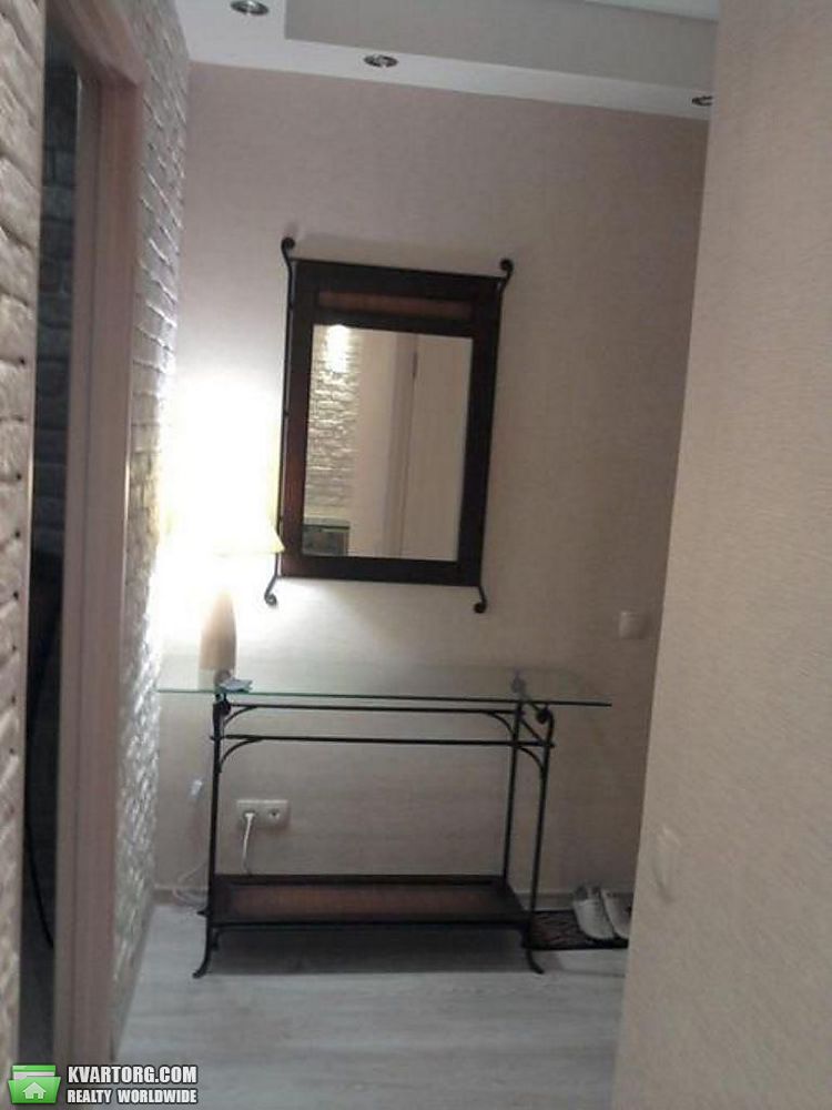 Rent out 2-room apartment. Киев,  Леси Украинки бул — photo 8