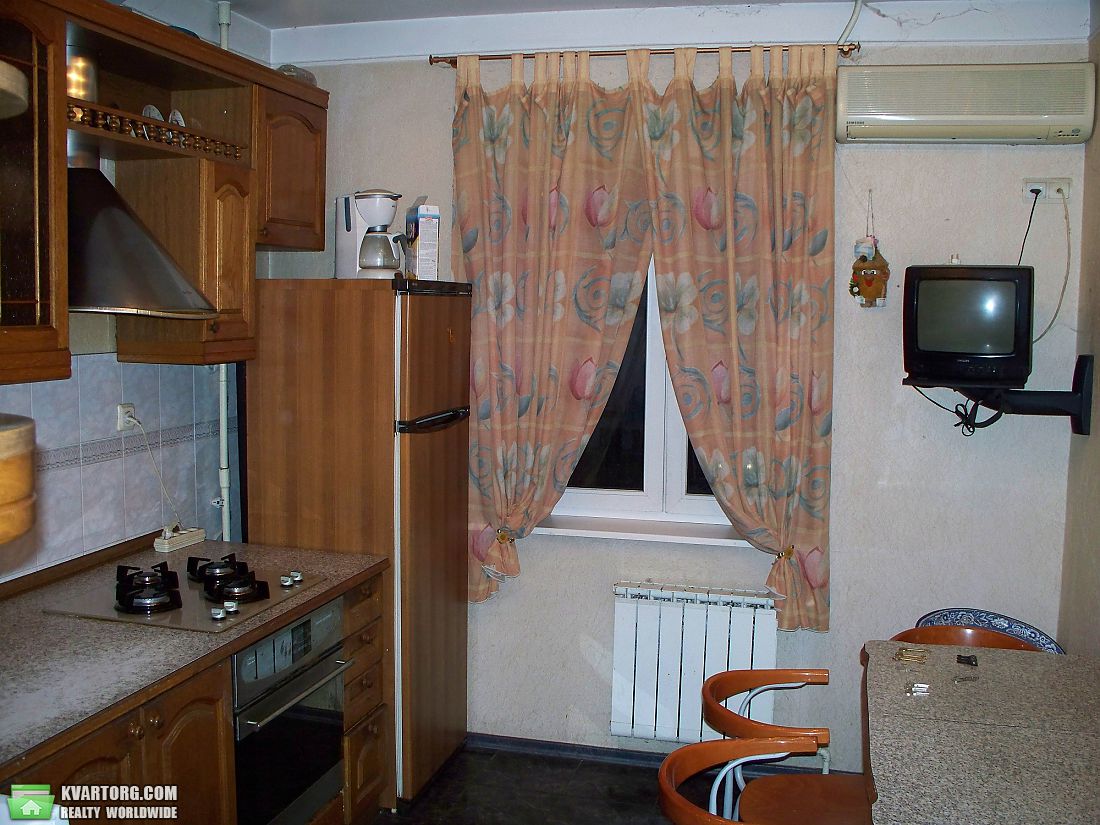 Rent out 3-room apartment. Киев,  Драгоманова — photo 3