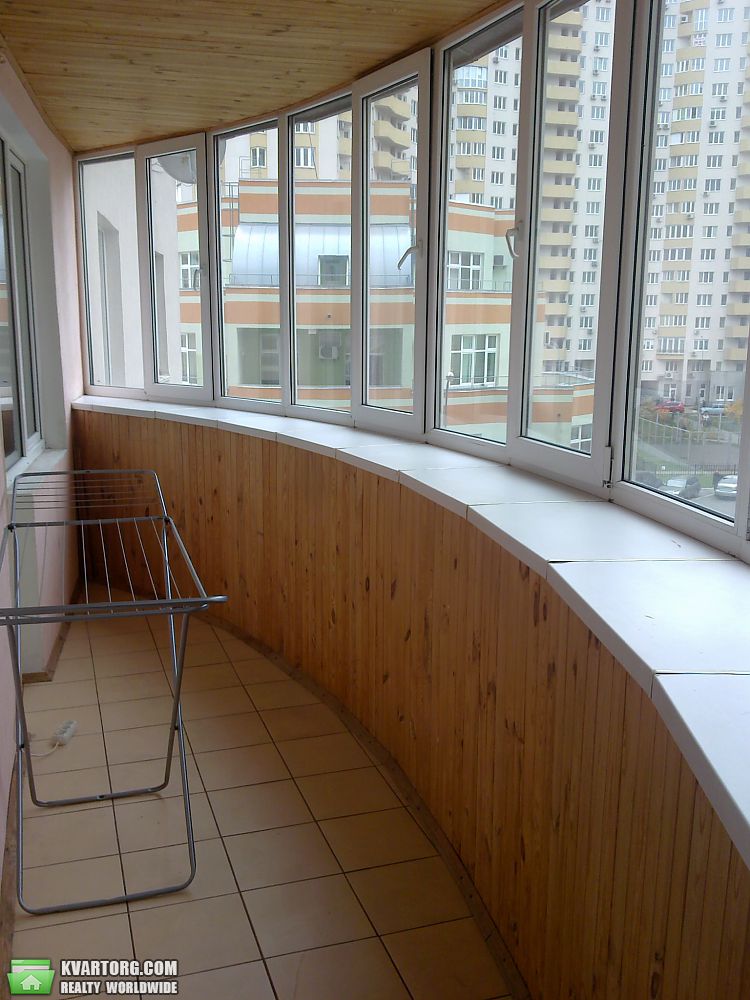 Rent out 2-room apartment. Киев,  Днепровская наб — photo 6
