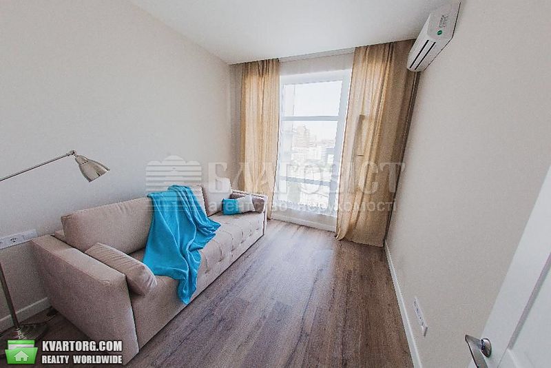 Rent out 2-room apartment. Киев, Щорса 44А — photo 2