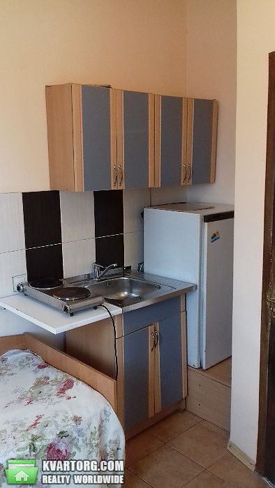 Rent out 1-room apartment. Киев,  Радужная — photo 1